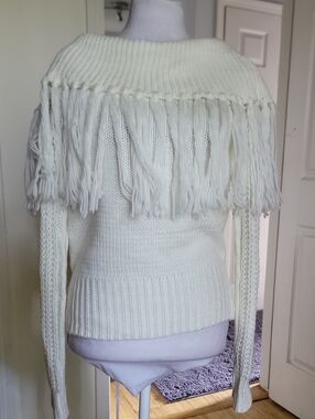 Main Strip Fringed Knit Sweater - Ivory